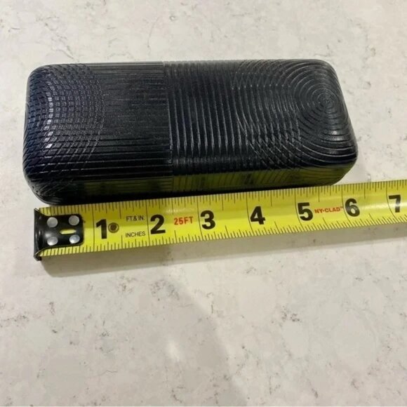 l.a.Eyeworks Case - Picture 3 of 5